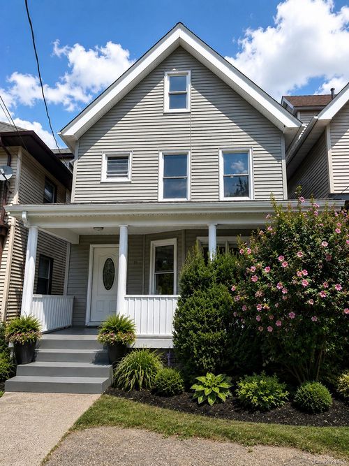 39 Rathbun Ave, White Plains, NY, 10606-3010 | Card Image