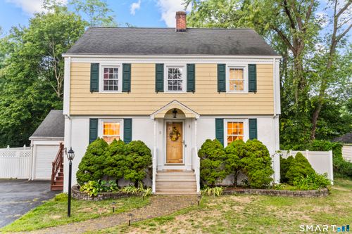 5 Van Rose Dr, North Haven, CT, 06473-4463 | Card Image