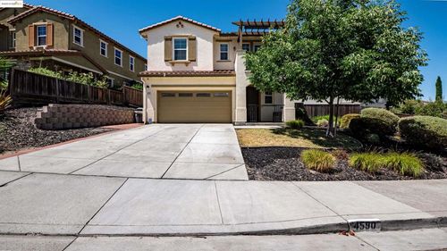4590 Donegal Way, Antioch, CA, 94531-9445 | Card Image