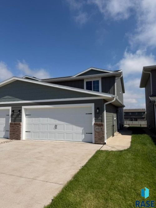 9612 W Tunis Dr Drive, Sioux Falls, SD, 57106 | Card Image