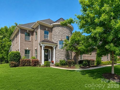 121 Enclave Boulevard, Matthews, NC, 28104 | Card Image