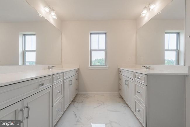 2615 Loganberry Dr, Townhouse with 4 bedrooms, 4 bathrooms and null parking in HERNDON VA | Image 12