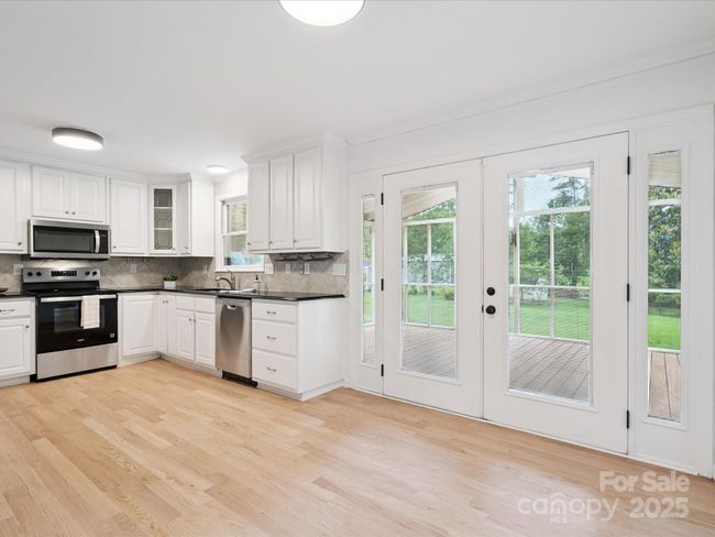 10728 Forest Dr, House other with 3 bedrooms, 2 bathrooms and null parking in Matthews NC | Image 11