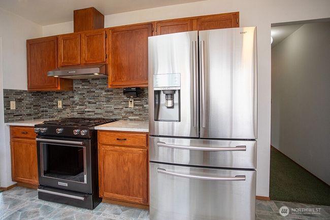 Kitchenaid gas stove with convection stove | Image 10