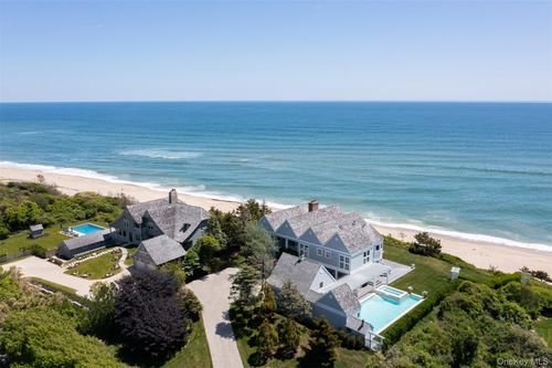 390 Old Montauk Hwy, Montauk, NY, 11954-5039 | Card Image