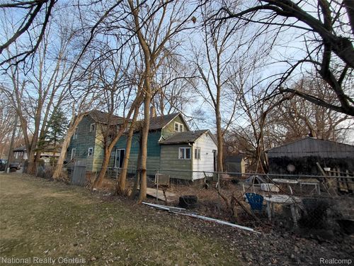 2105 Arlington Ave, Flint, MI, 48506-3630 | Card Image