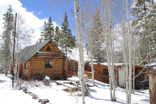565 Wapiti, Robertson, WY, 82944 | Card Image