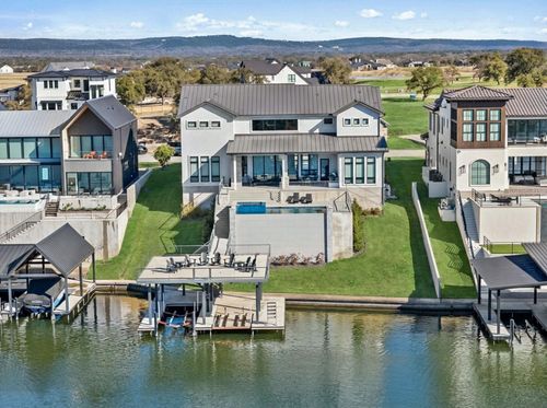 121 Houdini, Kingsland, TX, 78639 | Card Image