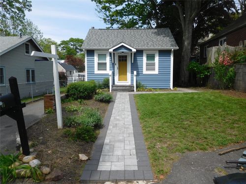 41 Sunburst Dr, Rocky Point, NY, 11778-9462 | Card Image
