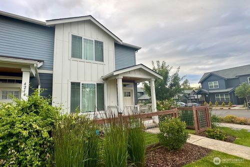 4216 Ambrosia Ln, Bellingham, WA, 98226-8415 | Card Image