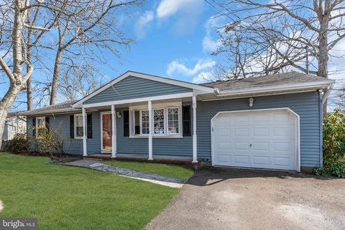 205 Hemlock Dr, Lanoka Harbor, NJ, 08734-2421 | Card Image