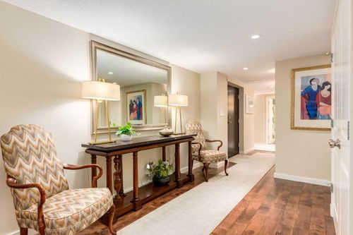 400f-500 Eau Claire Ave Sw, Calgary, AB, T2P3R8 | Card Image