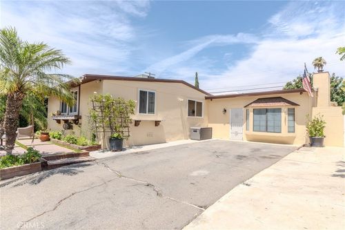 8636 Colbath Ave, Panorama City, CA, 91402-3303 | Card Image