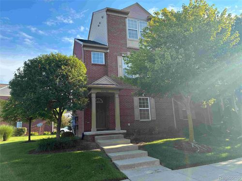 44782 Gwinnett Loop, Novi, MI, 48377 | Card Image
