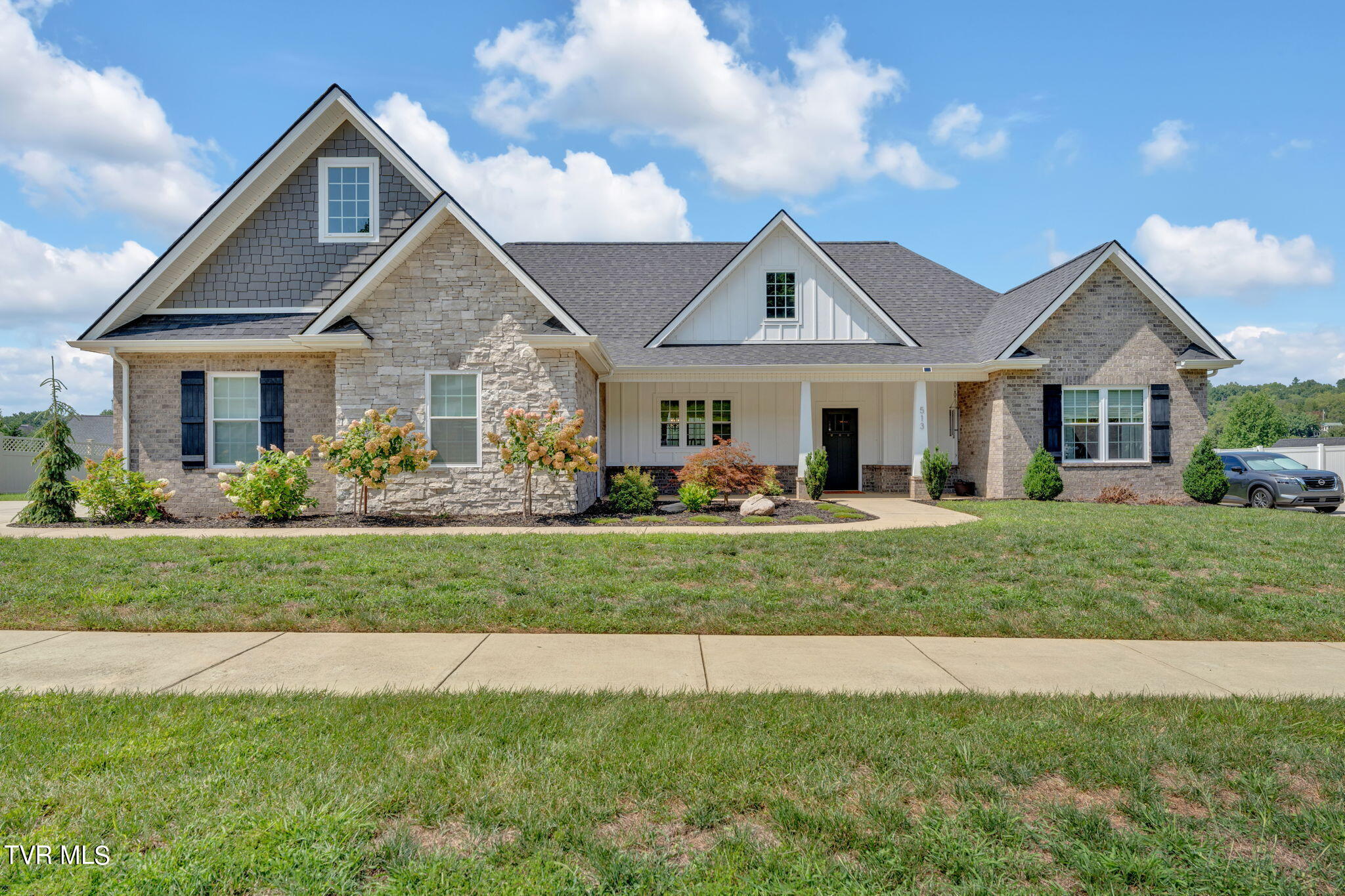 Oliver Approach , Johnson City, TN 37601