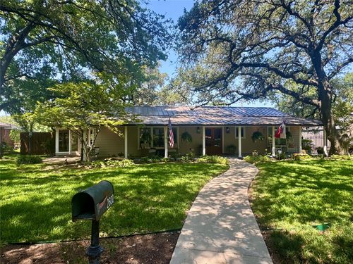 2600 Old Oaks Dr, Waco, TX, 76710-2064 | Card Image