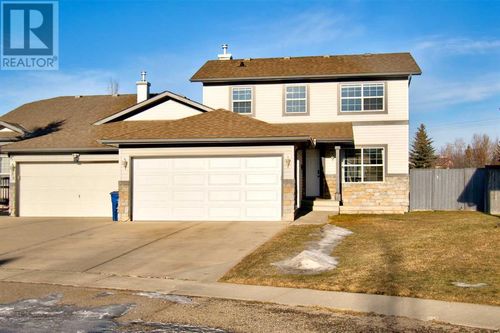 56 Canoe Sq Sw, Airdrie, AB, T4B2N5 | Card Image