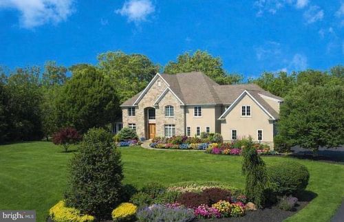 10 Eastburn Dr, New Hope, PA, 18938-9286 | Card Image