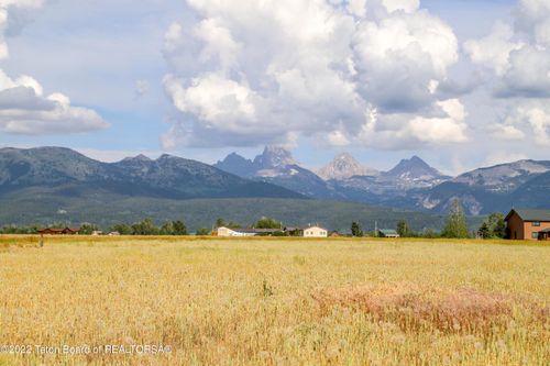 605 Wild Horse Dr, Tetonia, ID, 83452 | Card Image