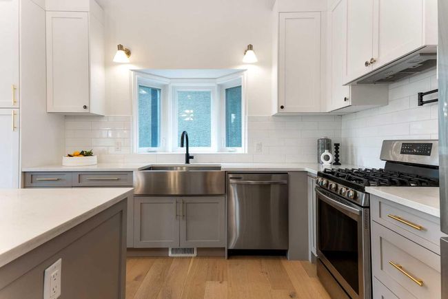 72 Edforth Cres Nw, House other with 5 bedrooms, 3 bathrooms and 4 parking in Calgary AB | Image 9