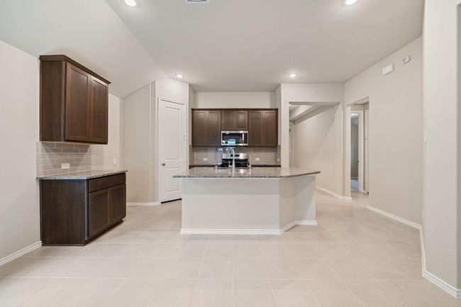 28815 Bobcat Run Dr, House other with 4 bedrooms, 2 bathrooms and 2 parking in New Caney TX | Image 5