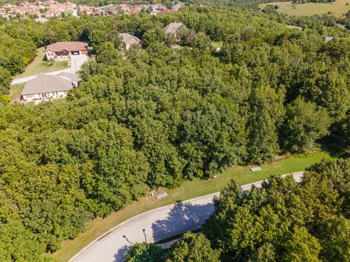 232 Woodhaven Cir, Hollister, MO, 65672-5618 | Card Image