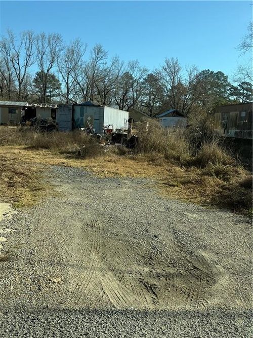41156 Highway 42, Prairieville, LA, 70769-5618 | Card Image