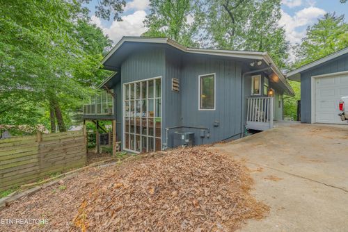 102 Ithaca Ln, Oak Ridge, TN, 37830-4941 | Card Image