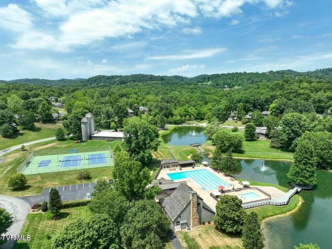 55 Grove Hill Rd, House other with 3 bedrooms, 4 bathrooms and null parking in Kingsport TN | Image 82