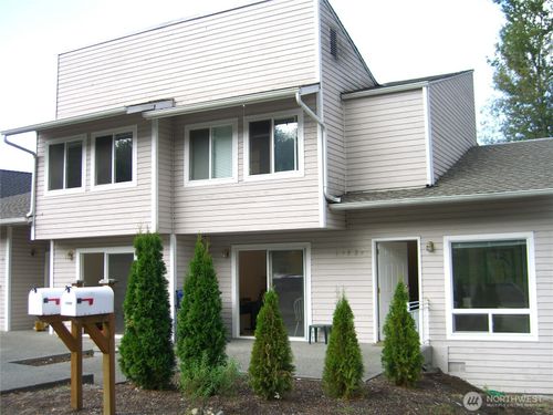 13820 Se Newport Way, Bellevue, WA, 98006-1409 | Card Image