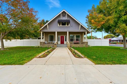 1250 N Harris St, Hanford, CA, 93230-3415 | Card Image