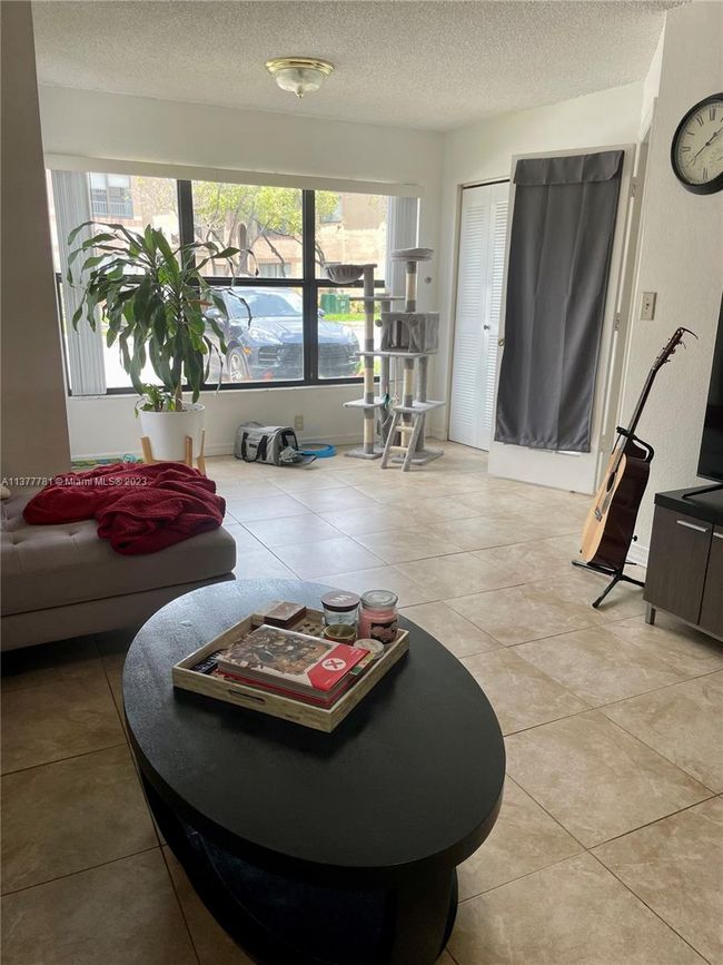 APT-4105 - 2846 S University Dr, Condo with 1 bedrooms, 1 bathrooms and null parking in Davie FL | Image 7