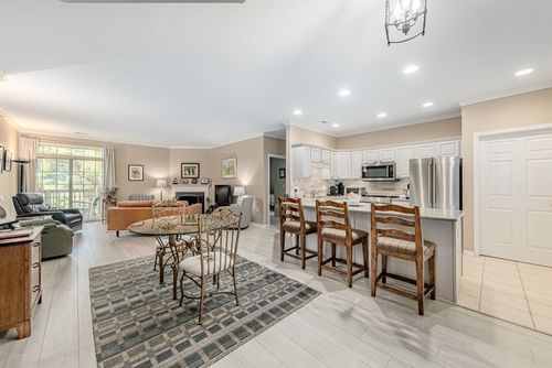 13050 W Bluemound Rd, Elm Grove, WI, 53122-2661 | Card Image