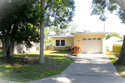 7439 37th Ave N, ST PETERSBURG, FL, 33710-1223 | Card Image