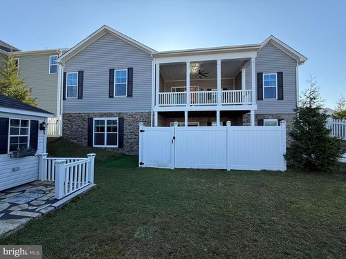 210 Aylesbury Ln, MARTINSBURG, WV, 25403-7745 | Card Image