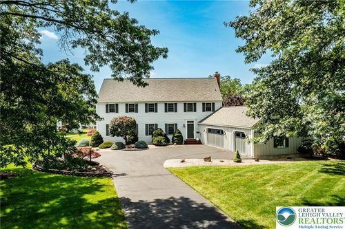 530 Station Rd, Quakertown, PA, 18951-2730 | Card Image