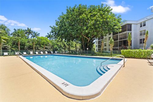 apt-4h-104 Royal Park Dr, Oakland Park, FL, 33309-6515 | Card Image