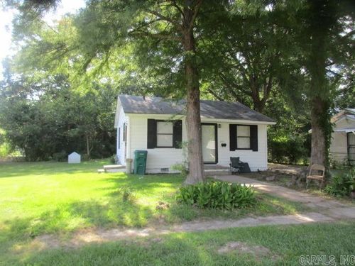 2002 S Maple St, Pine Bluff, AR, 71603-4057 | Card Image