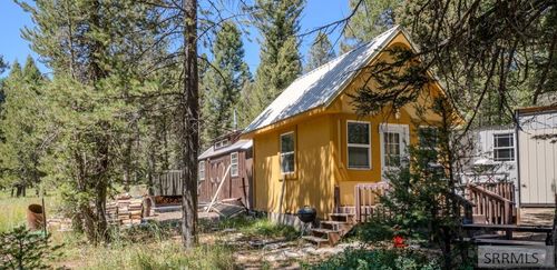 4149 Beaver Springs Rd, Island Park, ID, 83429-5089 | Card Image