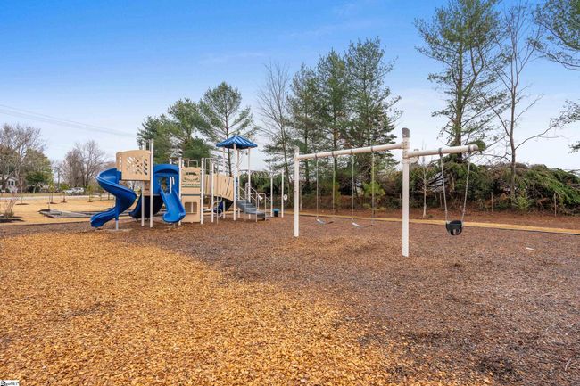 792 Embark Cir, Townhouse with 3 bedrooms, 3 bathrooms and 1 parking in Greer SC | Image 6