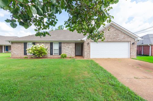 163 Romie Dr, Jackson, TN, 38305-1692 | Card Image