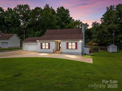 535 Brook Cir, Salisbury, NC, 28147-9430 | Card Image