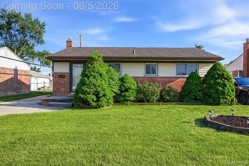 17968 Summer Ln S, Fraser, MI, 48026-2442 | Card Image