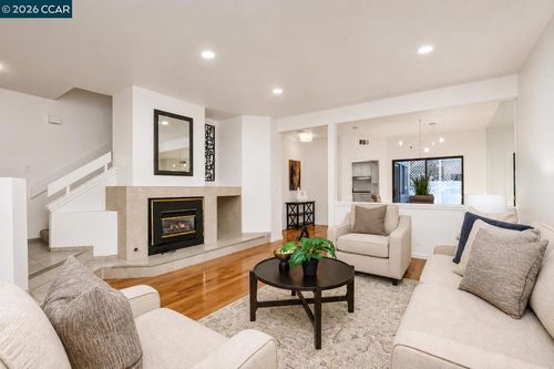 1623 Geary Rd, Walnut Creek, CA, 94597-2519 | Card Image