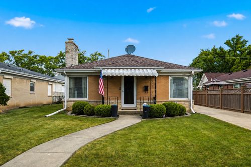 5010 Fargo Ave, Skokie, IL, 60077-3352 | Card Image