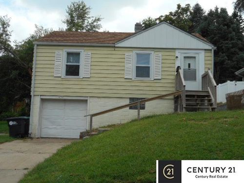 6787 Emmet St, Omaha, NE, 68104-3127 | Card Image