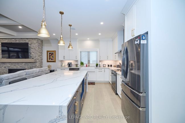 1174 Spears Rd, House other with 5 bedrooms, 3 bathrooms and 4 parking in Fort Erie ON | Image 8