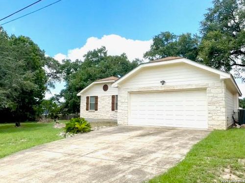 741 Lookout Dr, Canyon Lake, TX, 78133-3620 | Card Image