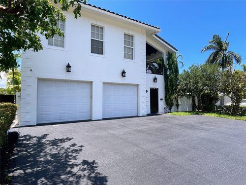 929 Ne 18th Ct, Fort Lauderdale, FL, 33305-3865 | Card Image