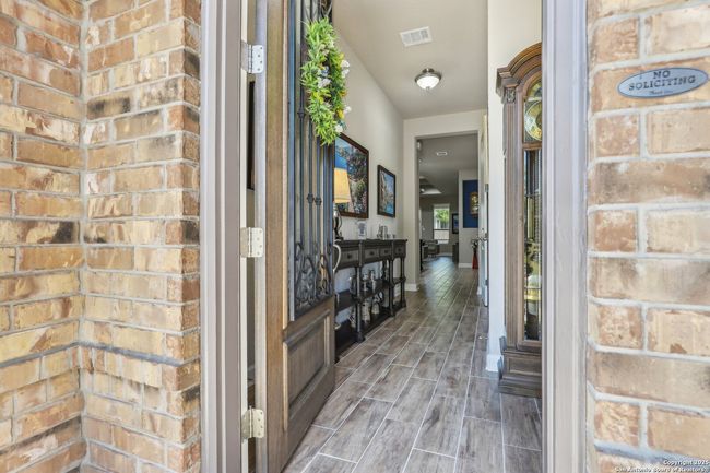 1047 Daylan Hts, House other with 4 bedrooms, 3 bathrooms and null parking in Schertz TX | Image 9